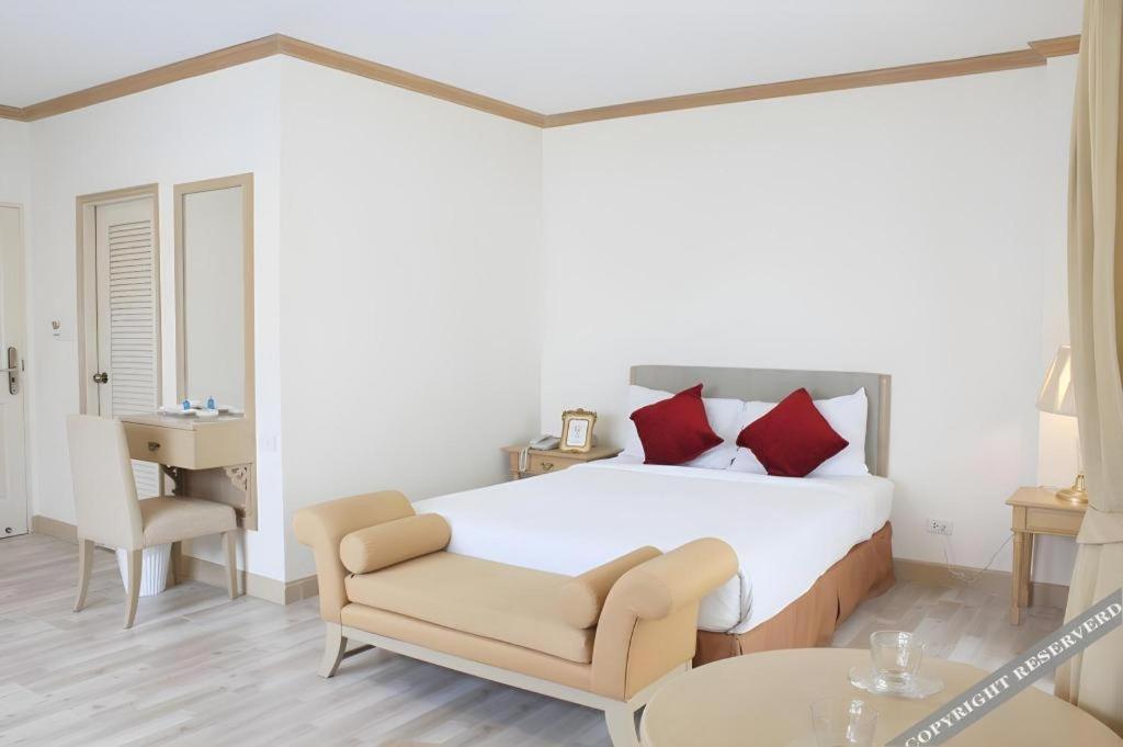 Romance Hotel Srinakarin Бангкок Экстерьер фото